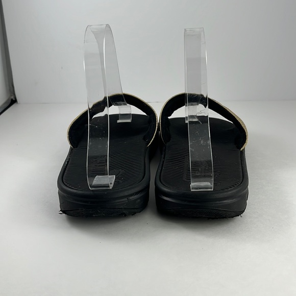 Puma Gold Cool Cat Slides - Picture 3 of 5